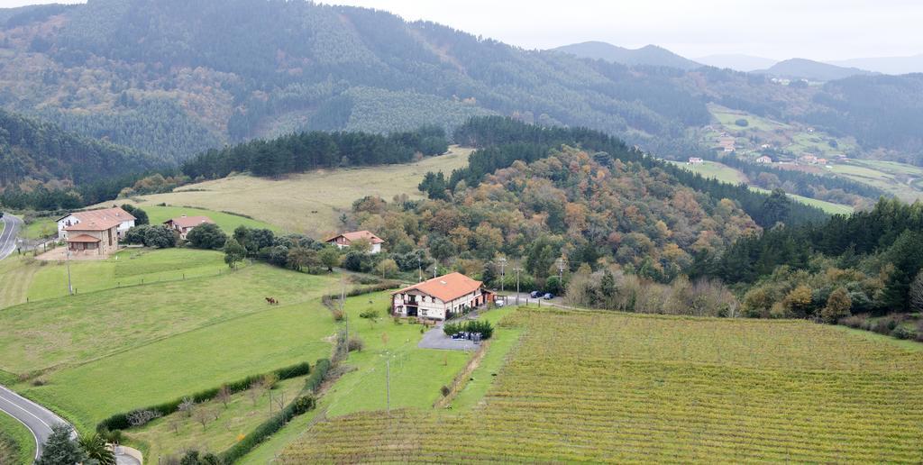 H&Ap Rural Merrutxu Ibarrangelu Buitenkant foto